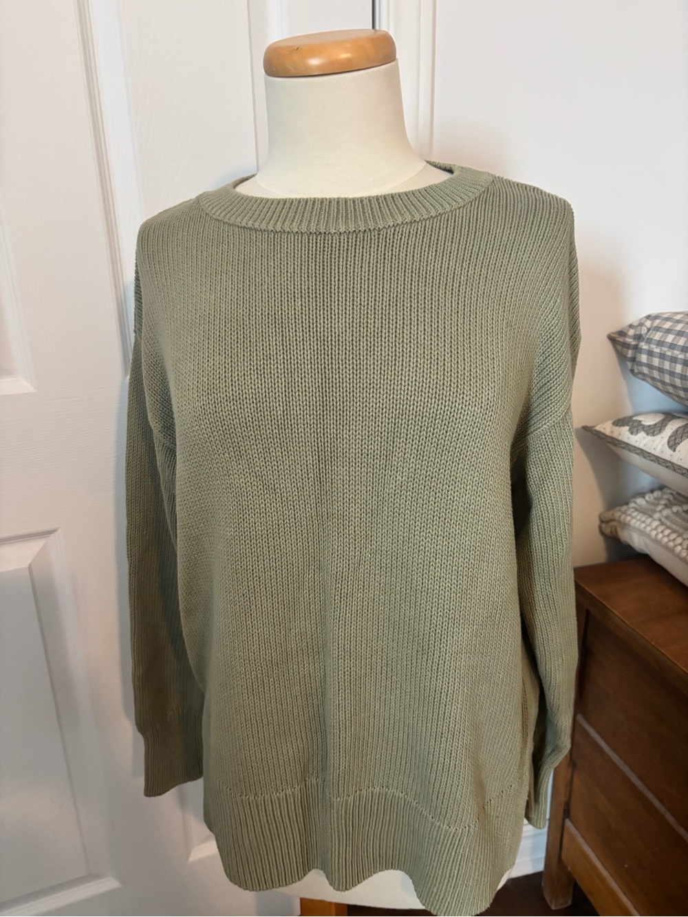 Philosophy Olive Green Crewneck Lightweight Knit Sweater